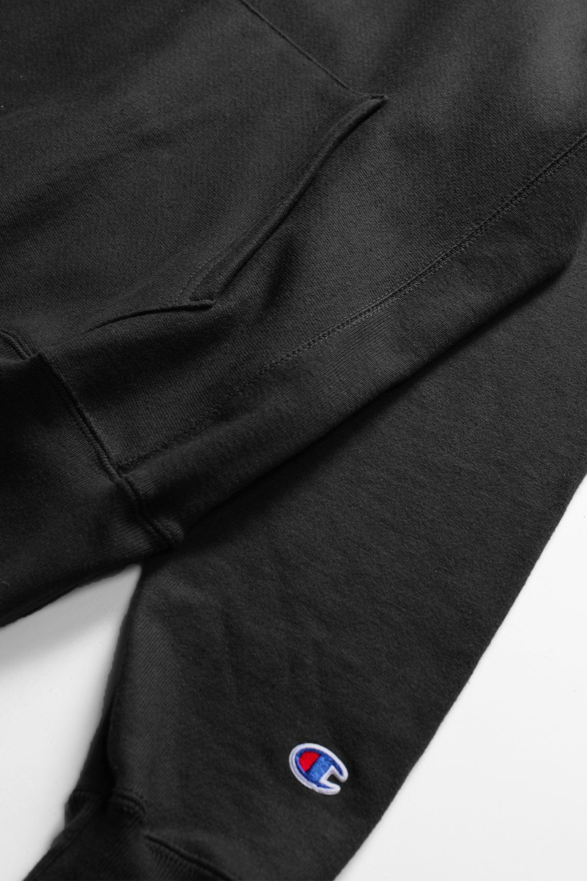 Champion - 12oz USA Reverse Weave Hoodie - Black Product Image