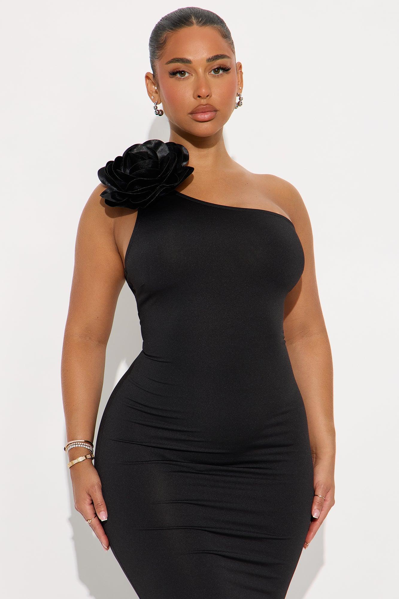 Stacy Flower Maxi Dresses - Black Product Image