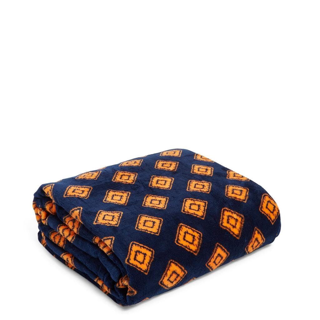Outlet Oversized Throw Blanket Product Image