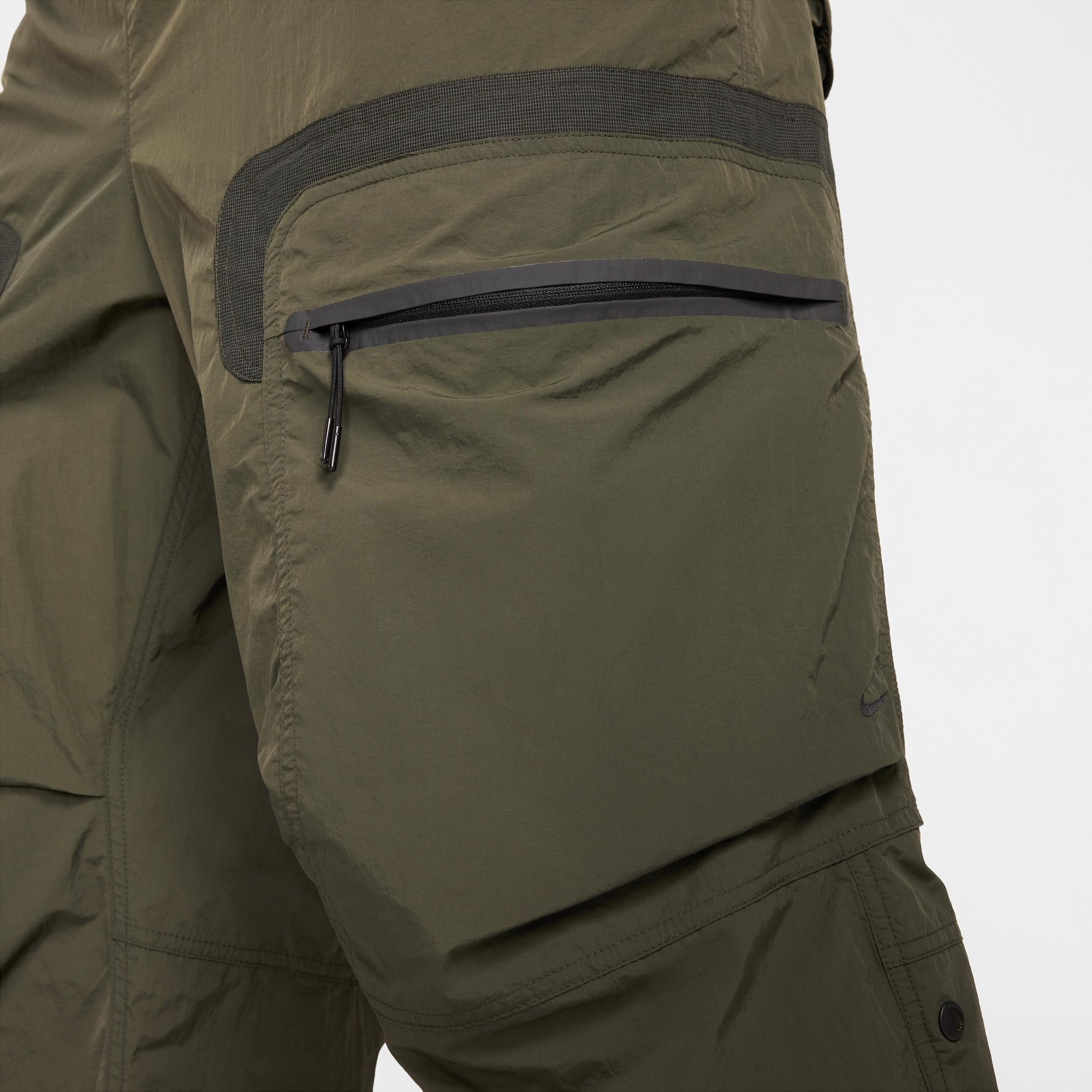 Nike Men's Tech Woven Cargo Pants Product Image
