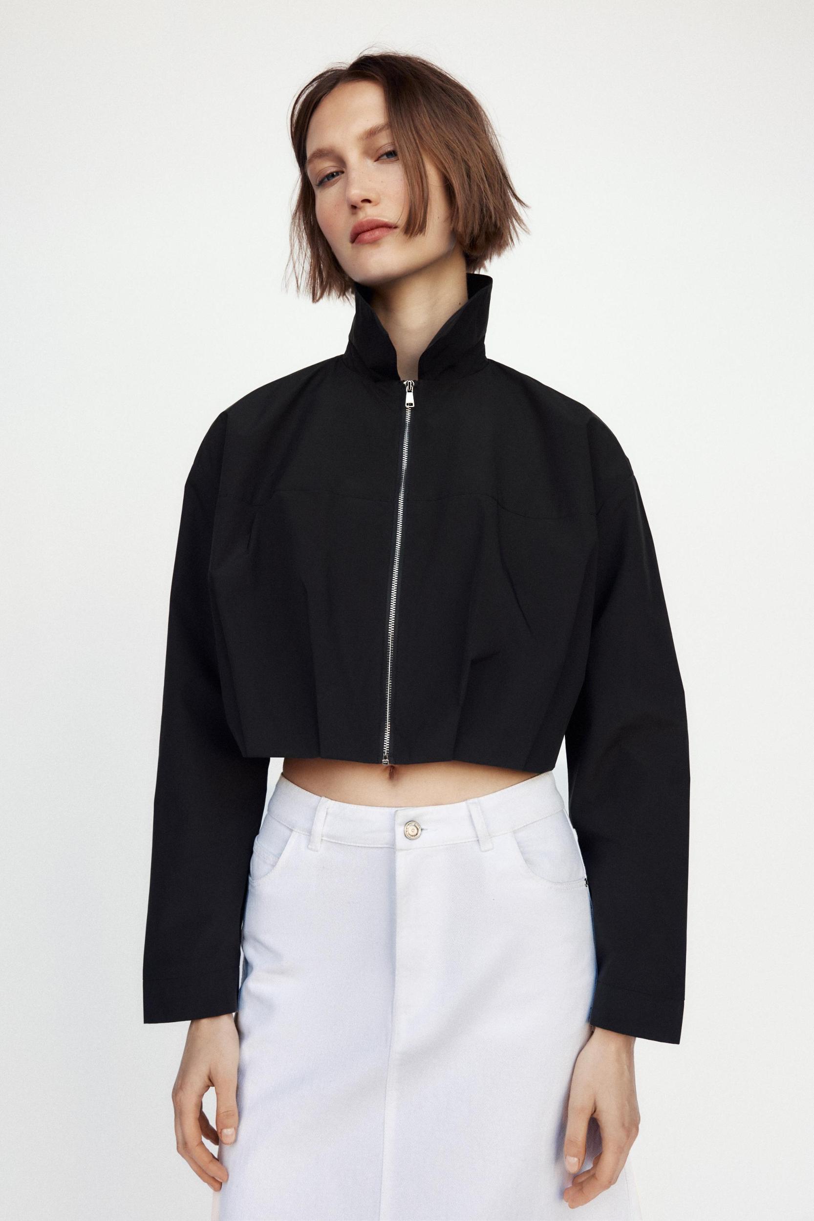 PLEATED CROPPED JACKET Product Image