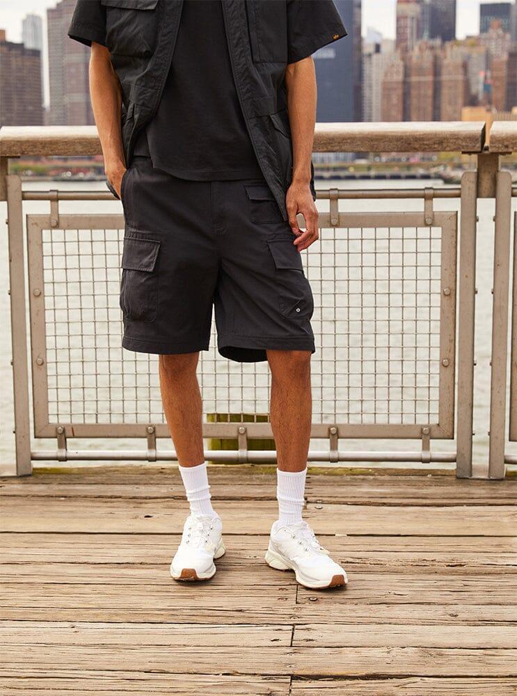 CONVERTIBLE CARGO PANT (BLACK) Product Image