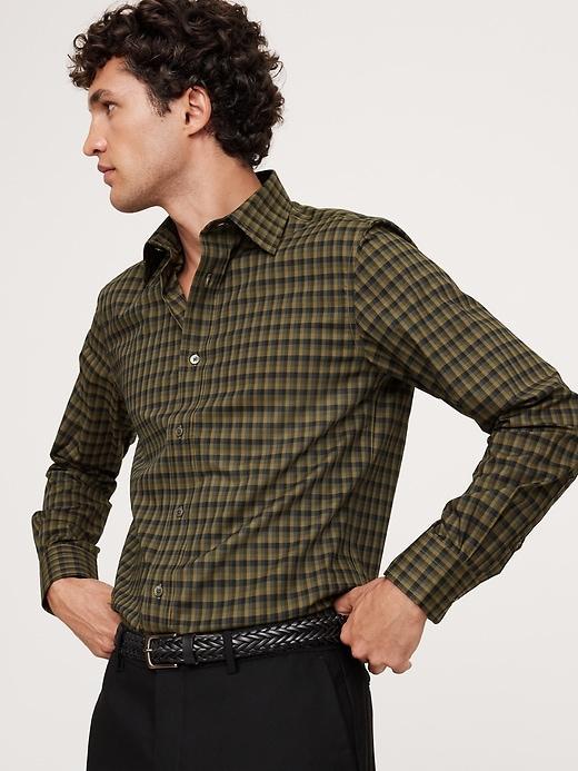 Standard-Fit Wrinkle-Resistant Dress Shirt Product Image