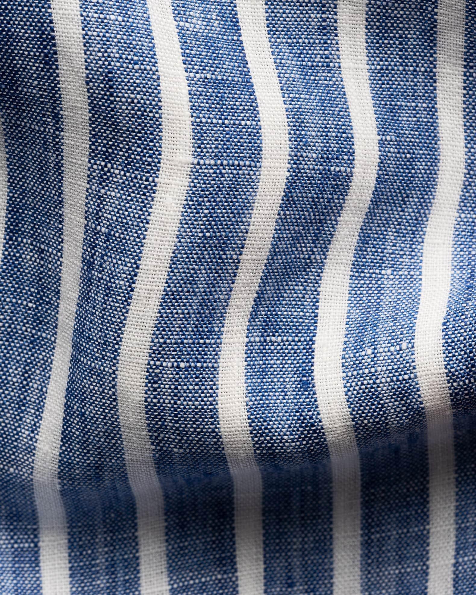 Men's Signature Linen Stripe Contemporary Fit Casual Button-Down Shirt Product Image