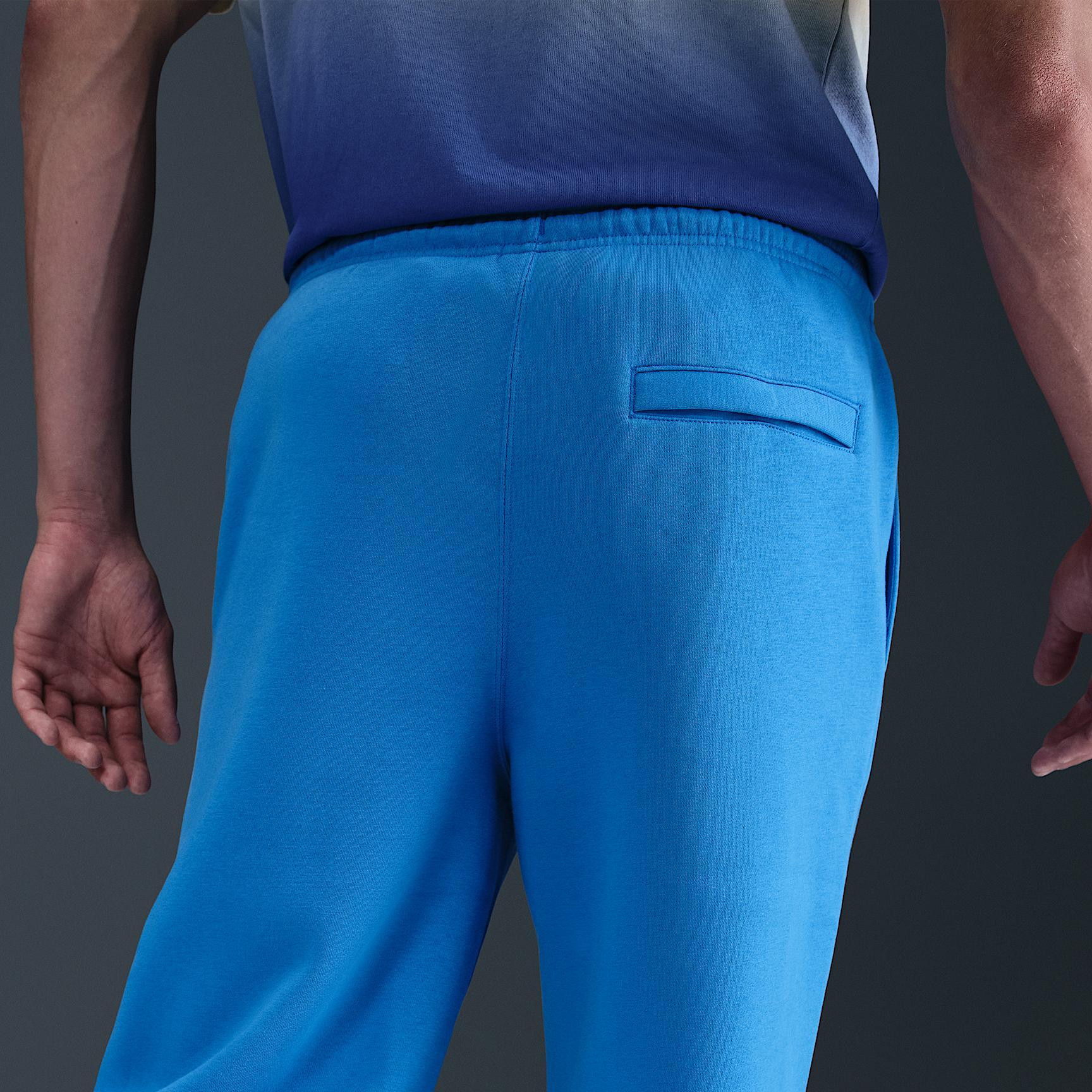 Nike Men's Club Open-Hem Fleece Pants Product Image