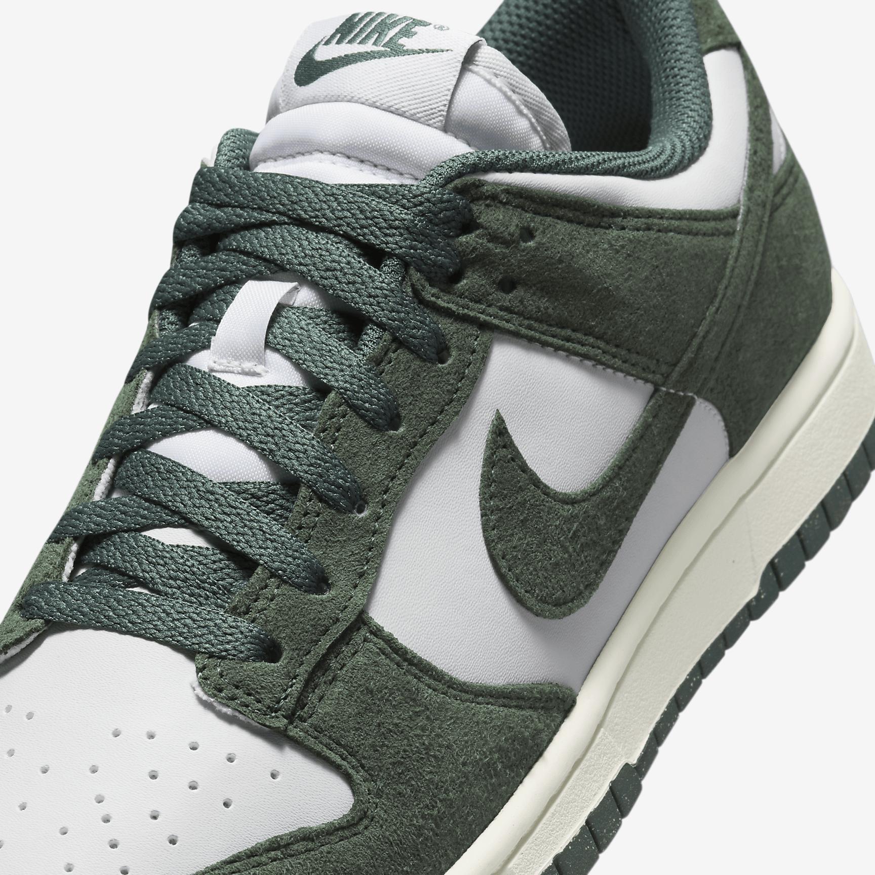 Nike Dunk Low Women's Shoes Product Image