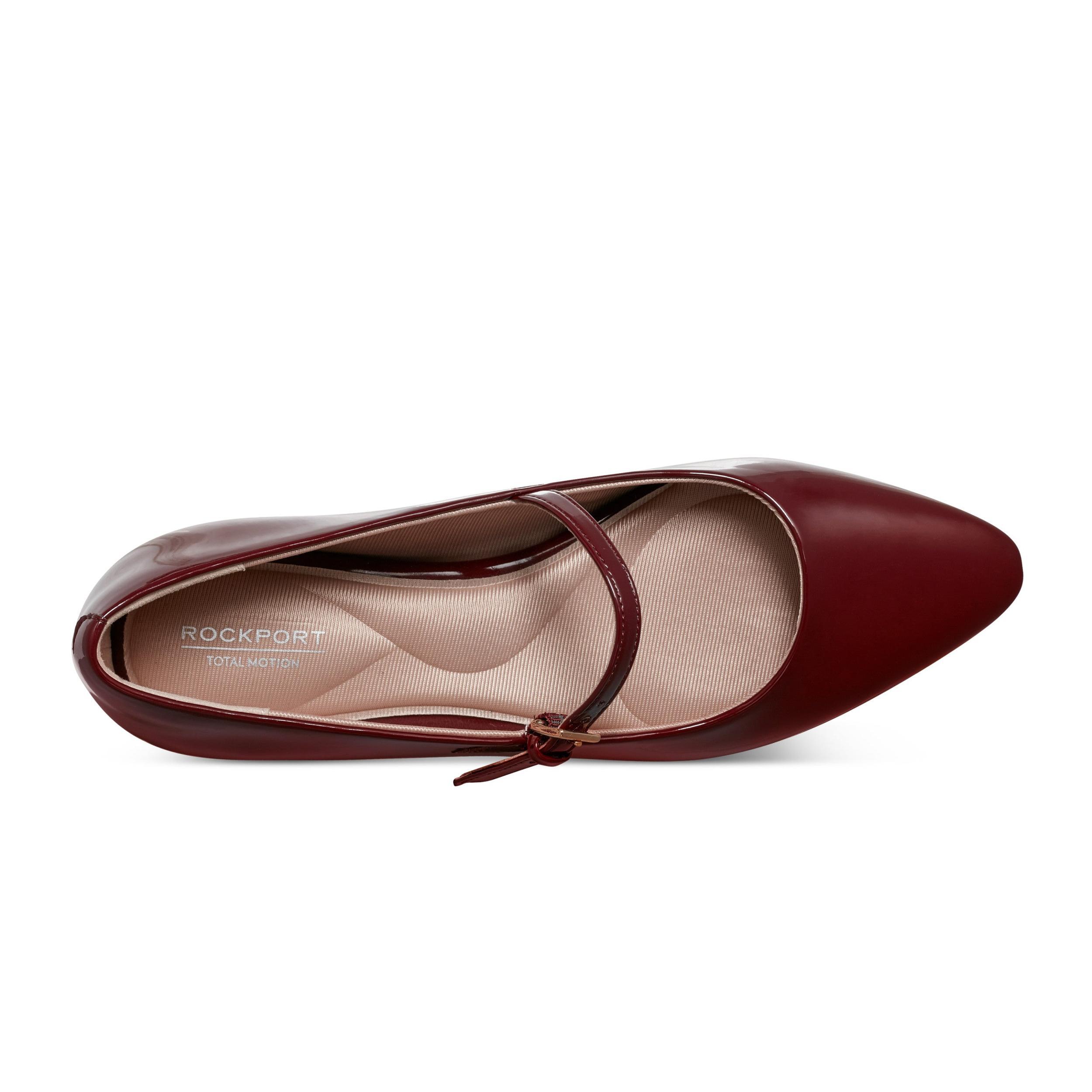 Women's Taren Total Motion Pointy Toe Dress Flats Product Image
