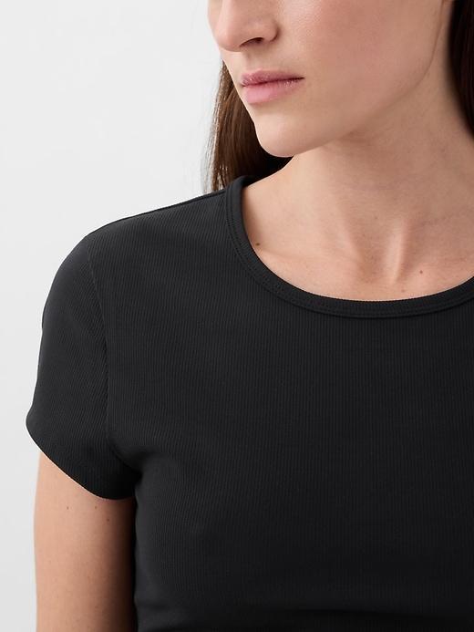 GapFit Studio Rib Cropped T-Shirt Product Image