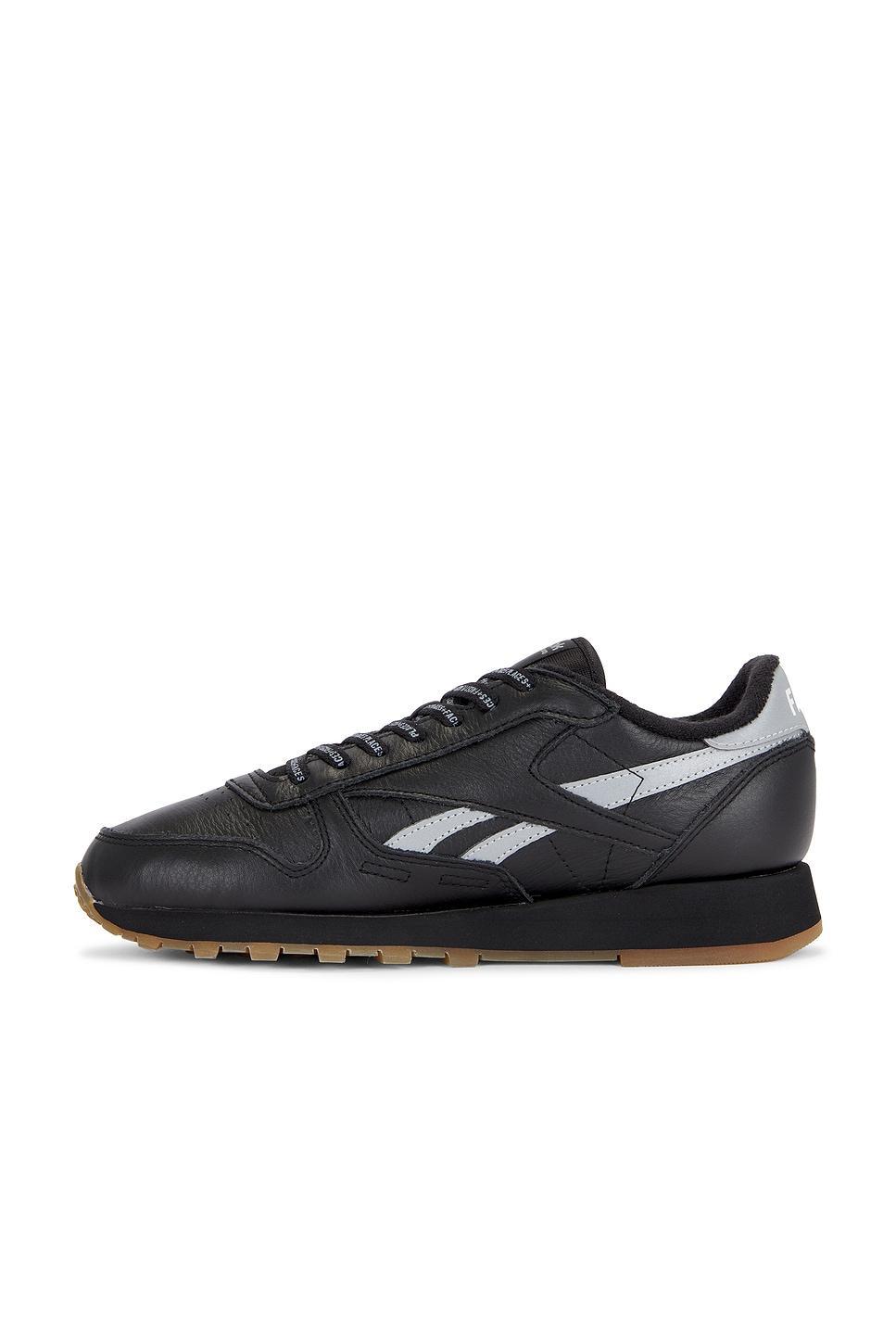 x Places + Faces Classic Leather Sneaker Reebok Product Image