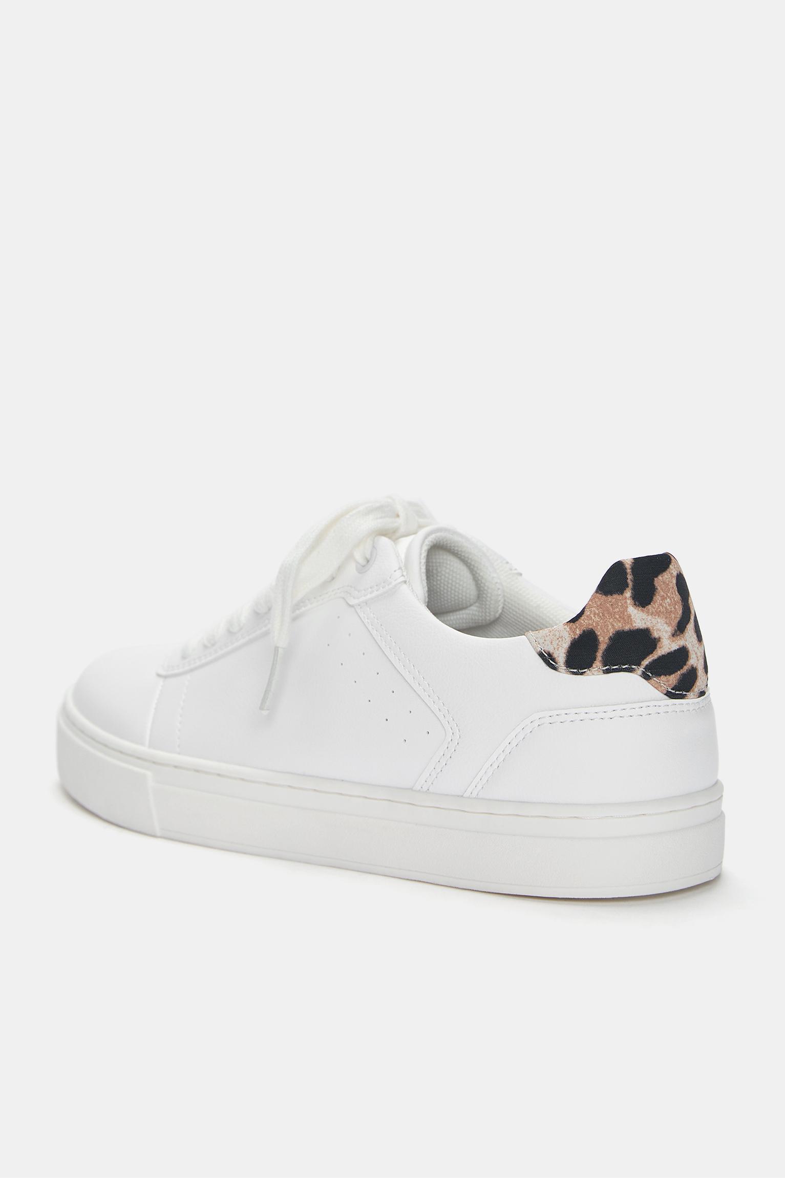 Sneakers with detail Product Image