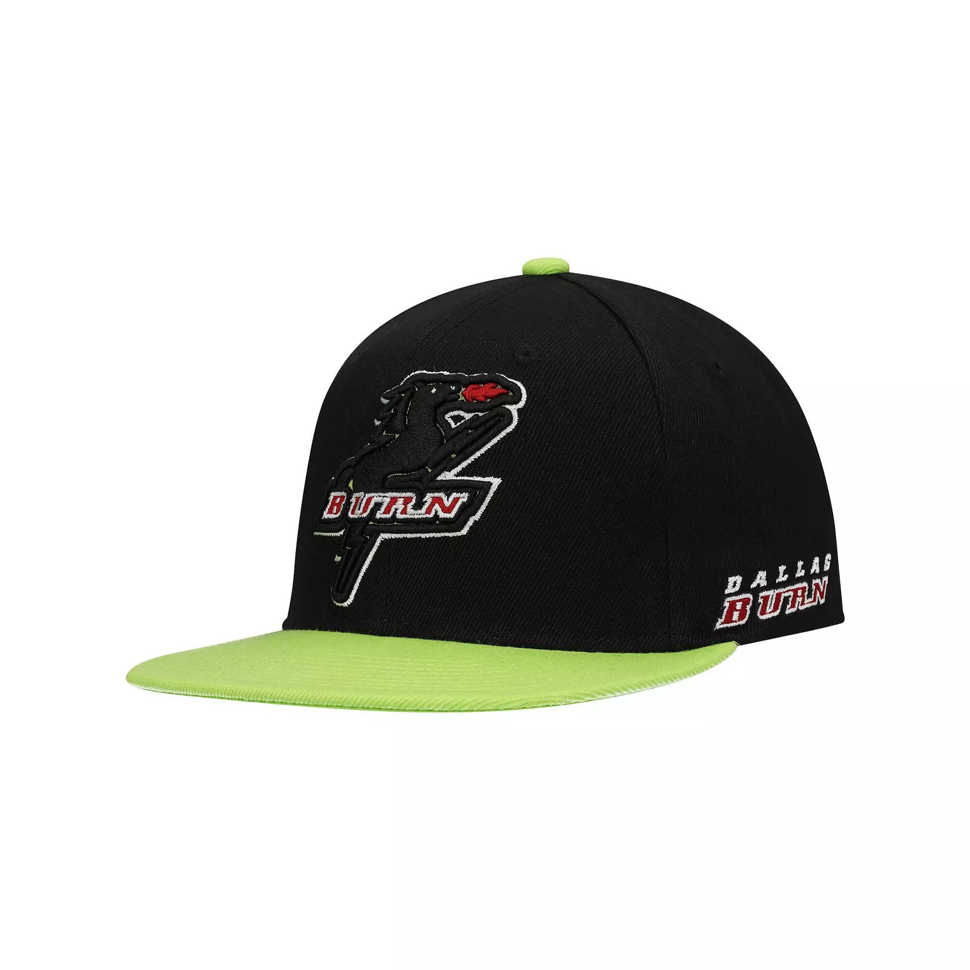 Mens Mitchell & Ness Black FC Dallas Historic Logo Since 96 Two-Tone Snapback Hat Product Image