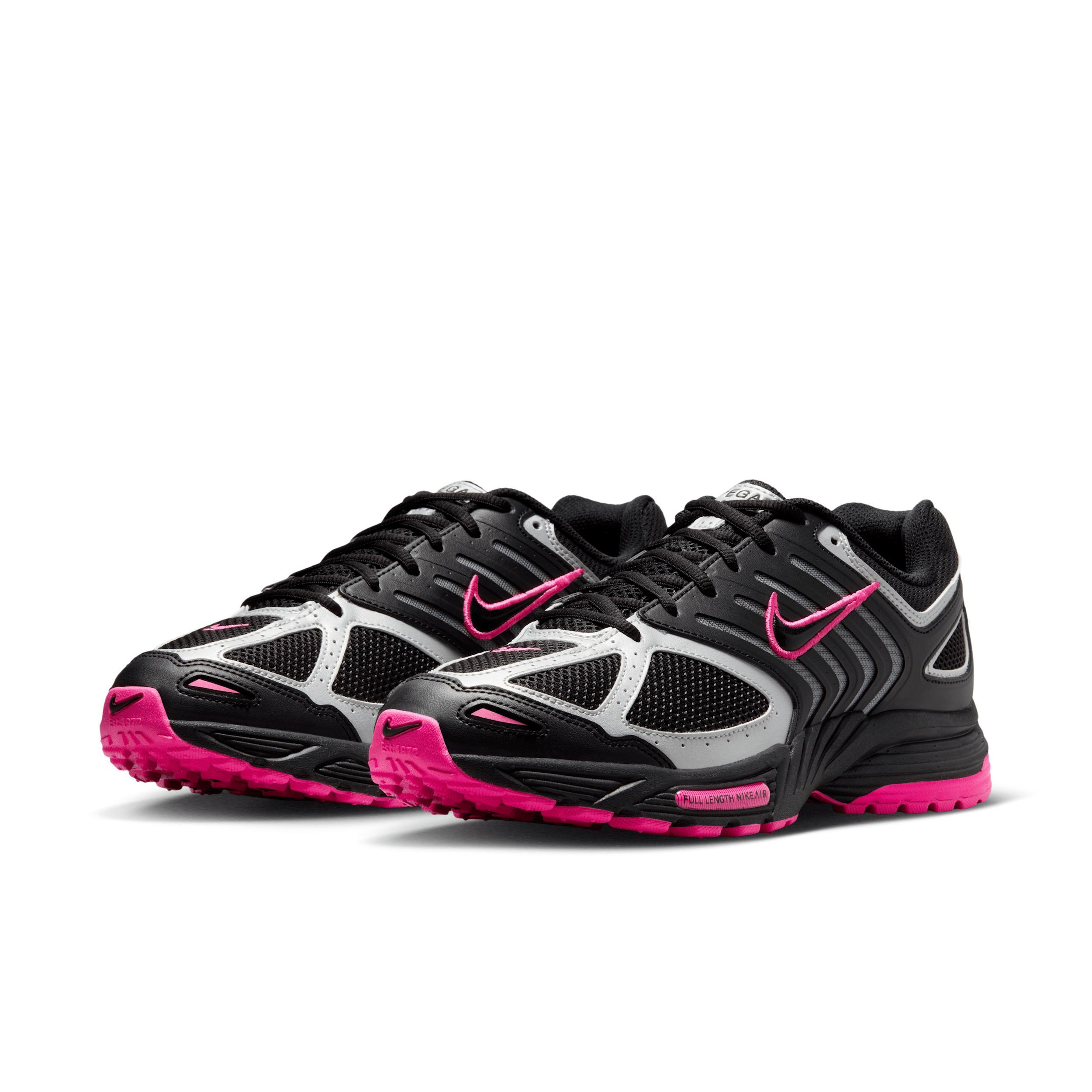 Nike Men's Air Pegasus 2005 Shoes Product Image