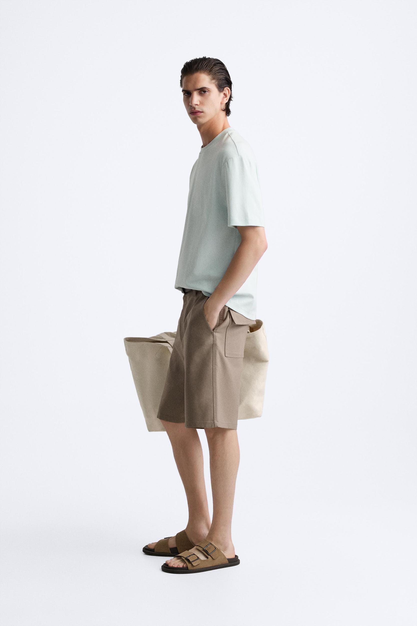 BASIC REGULAR FIT T-SHIRT Product Image