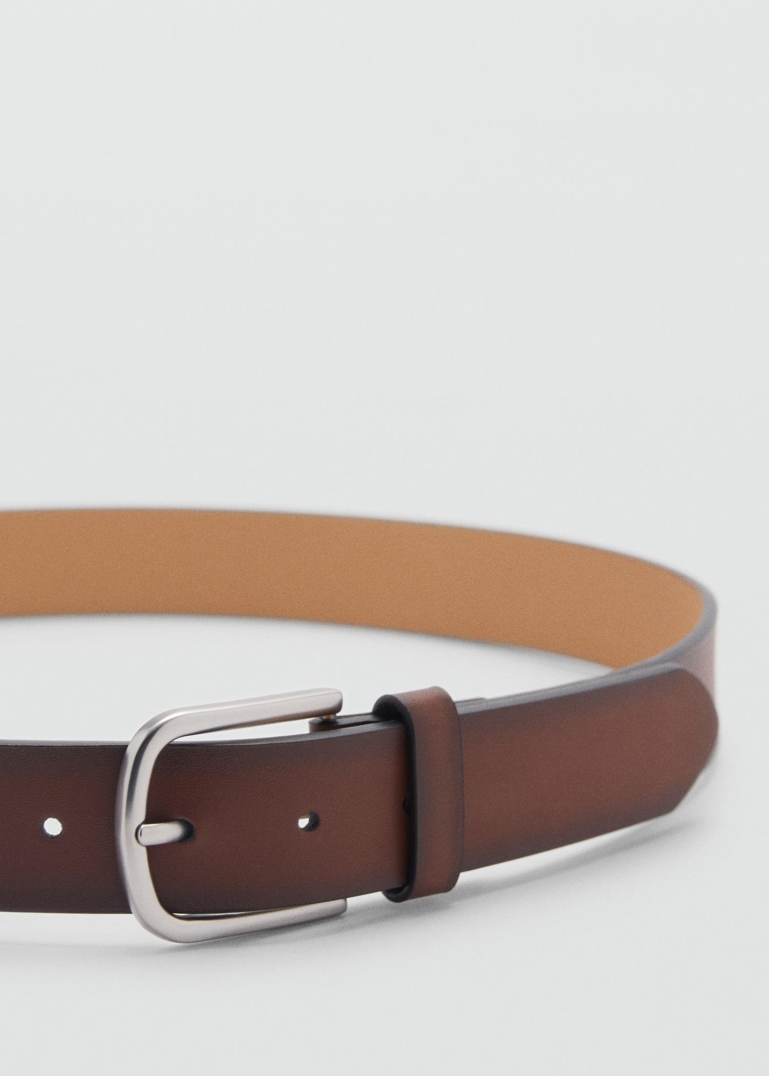 Degraded leather belt - Men | MANGO USA Product Image