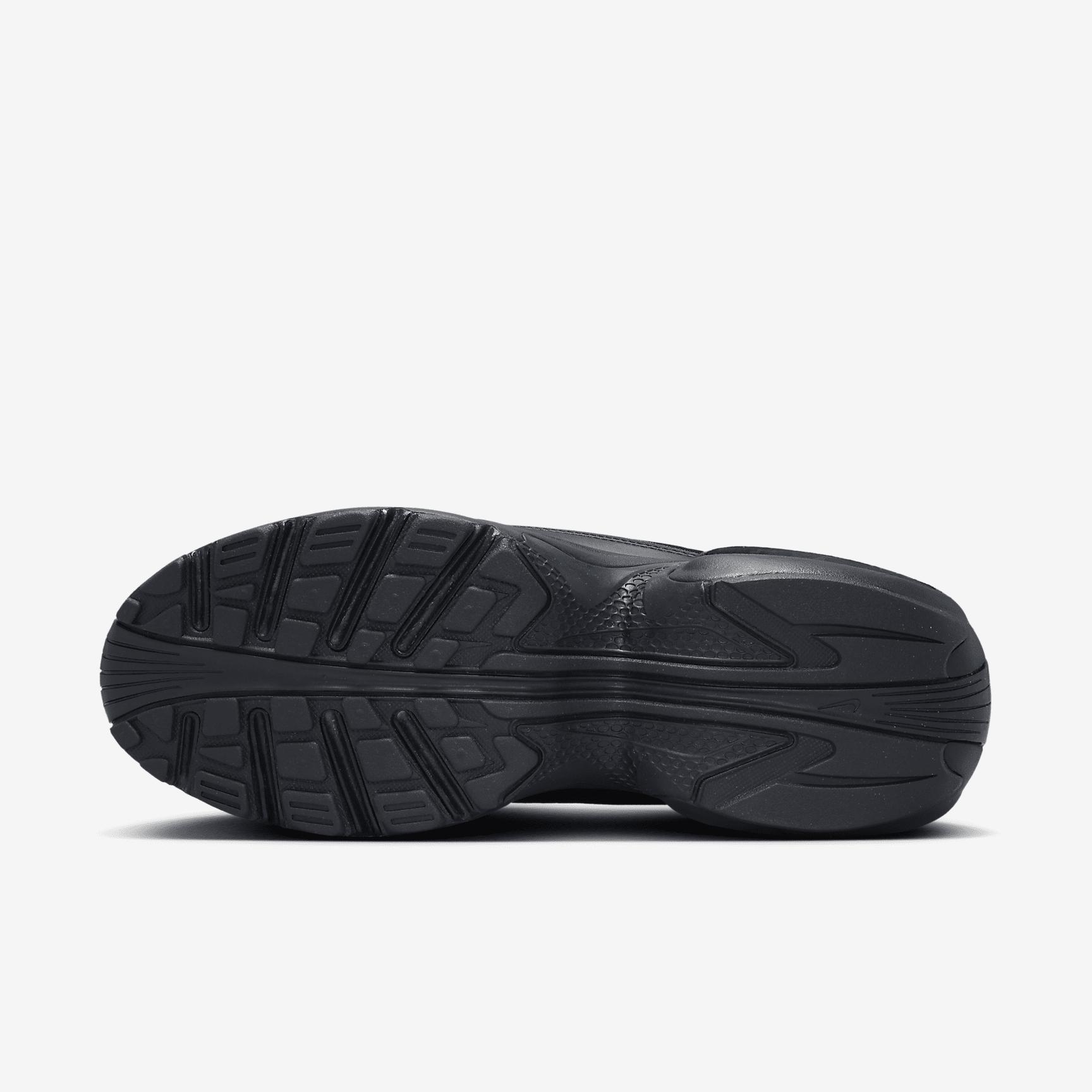 Nike Women's Air Max Portal Shoes Product Image