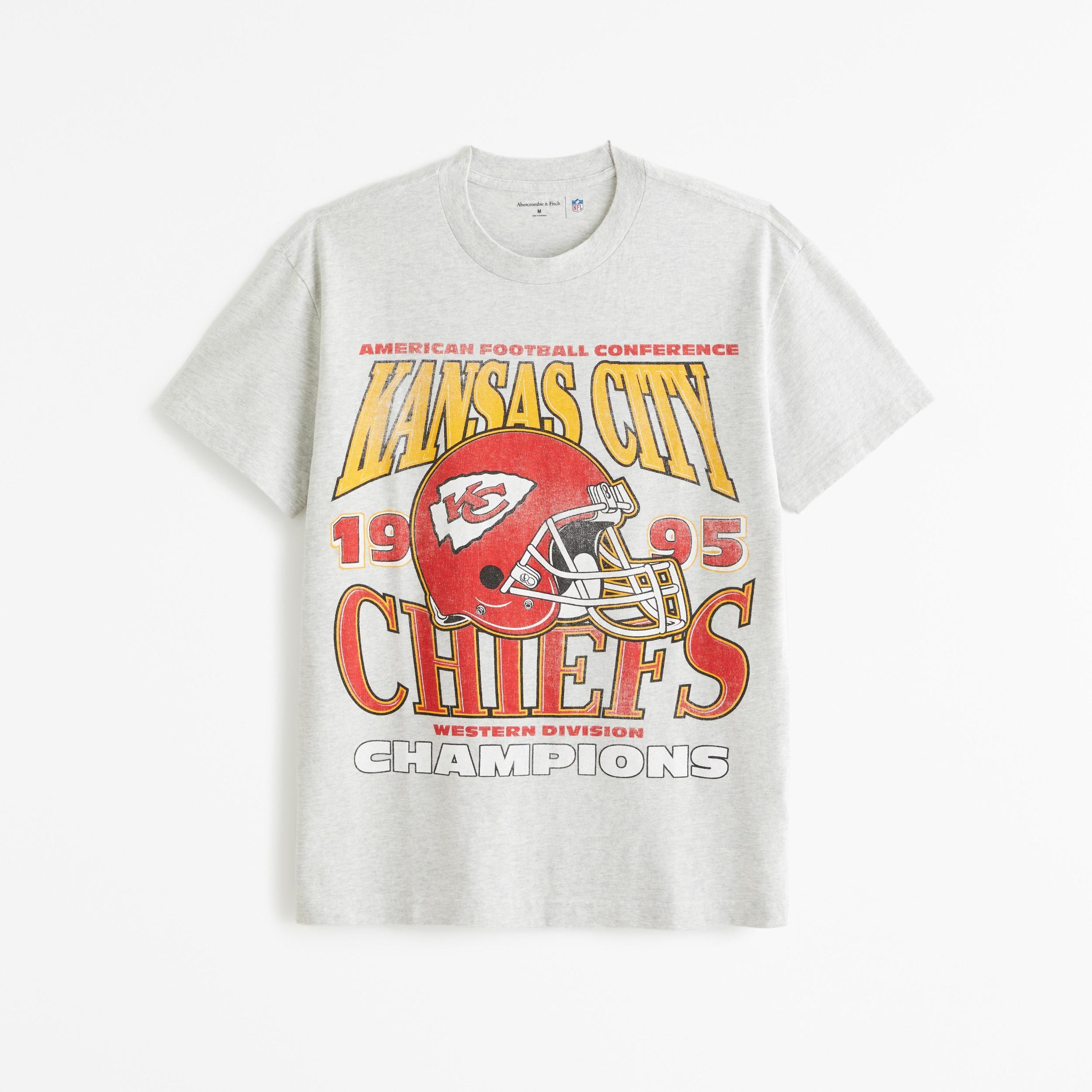 Tampa Bay Buccaneers Graphic Tee Product Image