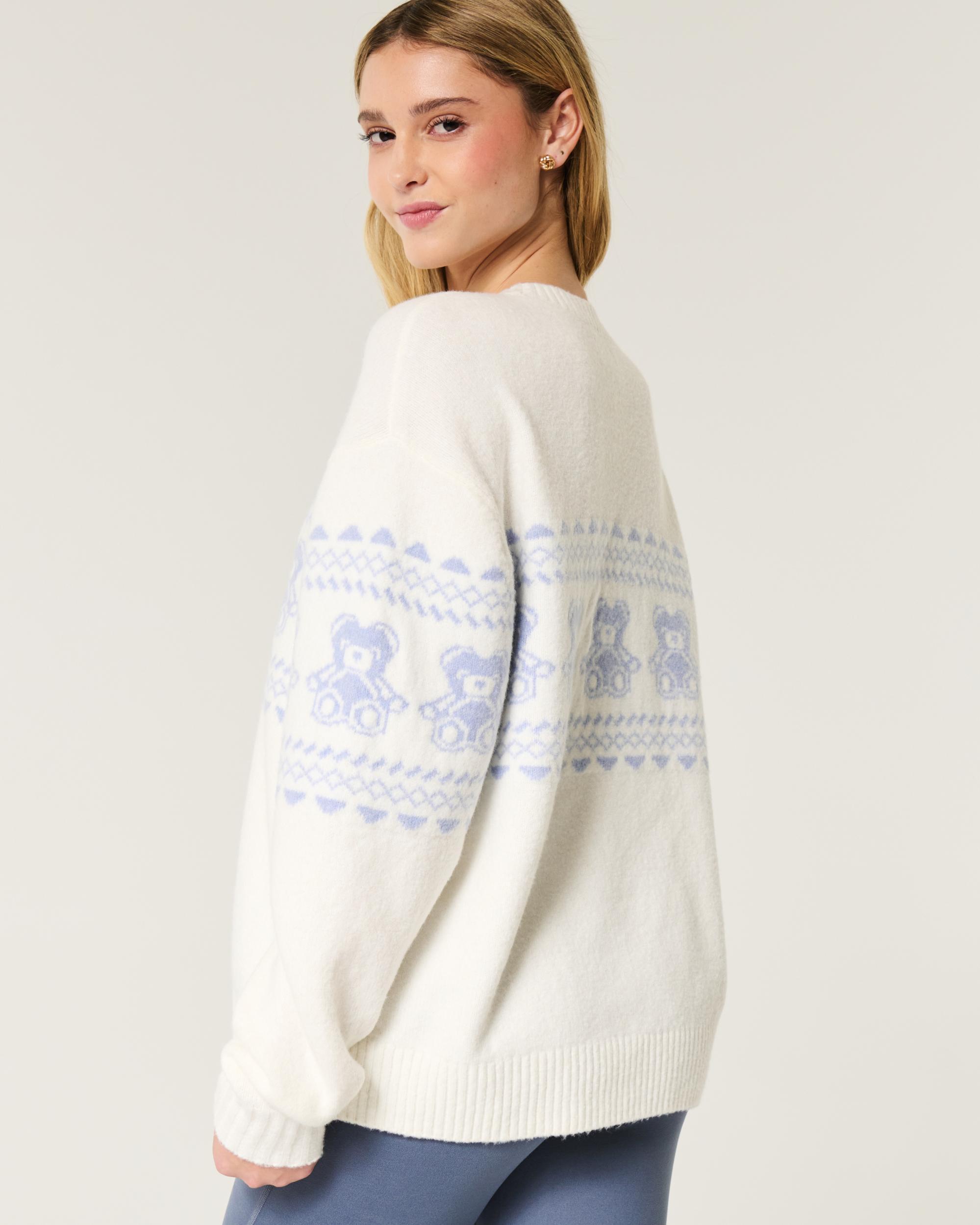 Hollister Comfy Cloud Teddy Bear Graphic Crew Sweater Product Image