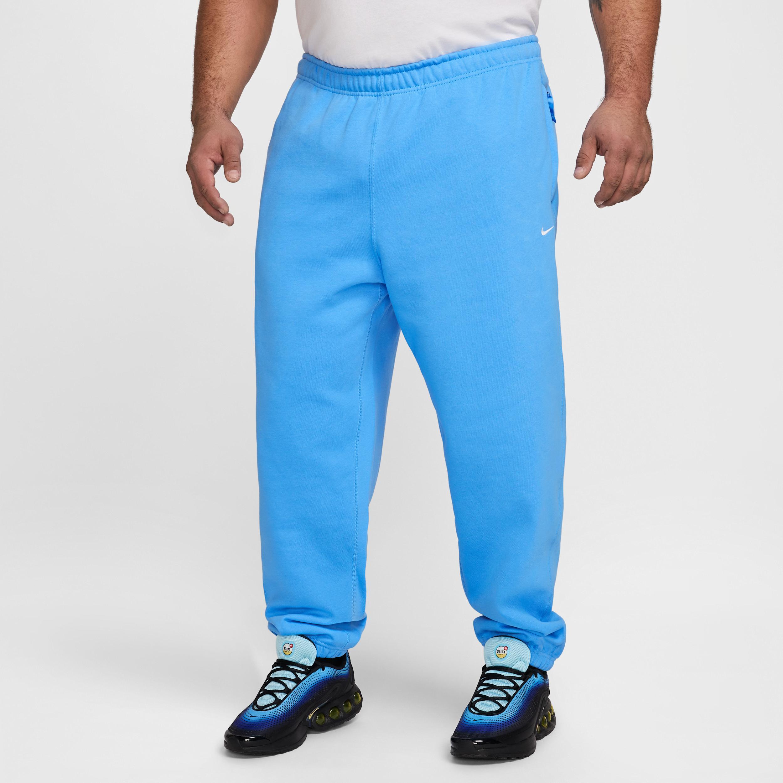 Nike Men's Solo Swoosh Fleece Pants Product Image