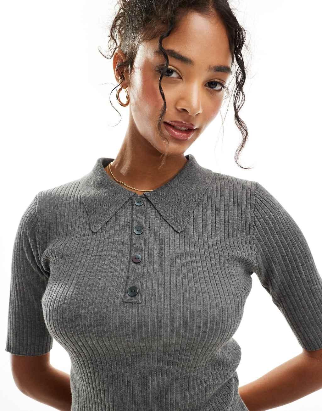 YAS half sleeve knitted polo top in medium gray melange Product Image