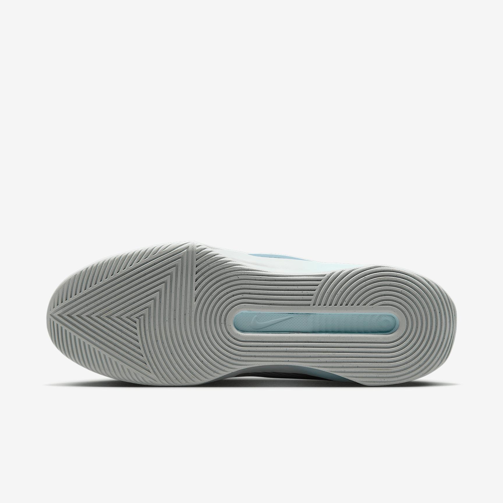 Nike G.T. Jump Academy Basketball Shoes Product Image
