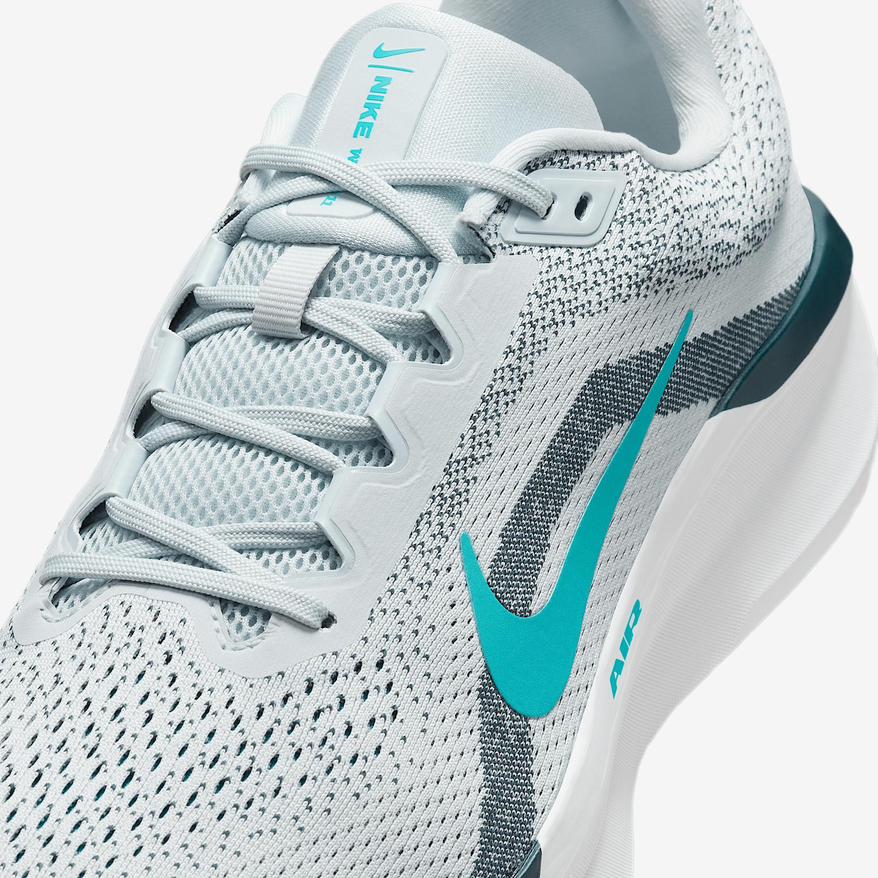 Nike Mens Winflo 11 Running Shoes (Extra Wide Width) Product Image