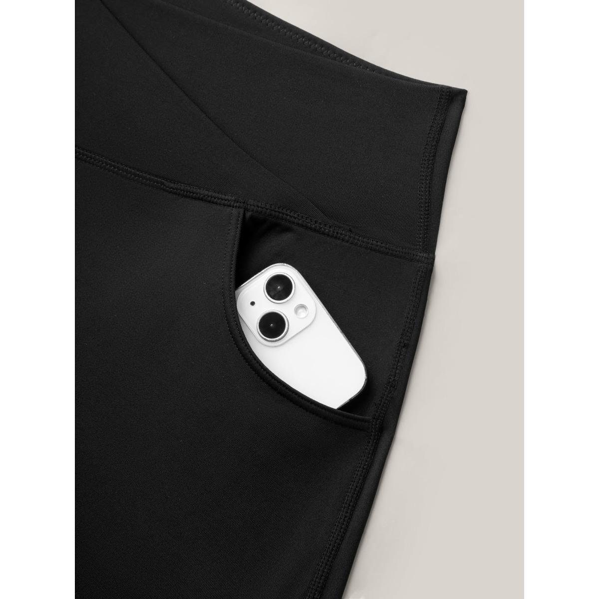 Plus Size Crossover Waist Very Stretchy Wide-Leg Pants Women Black Elegant Bodycon Mid Rise Everyday-Elegant Pants BloomChic 30/6X Product Image