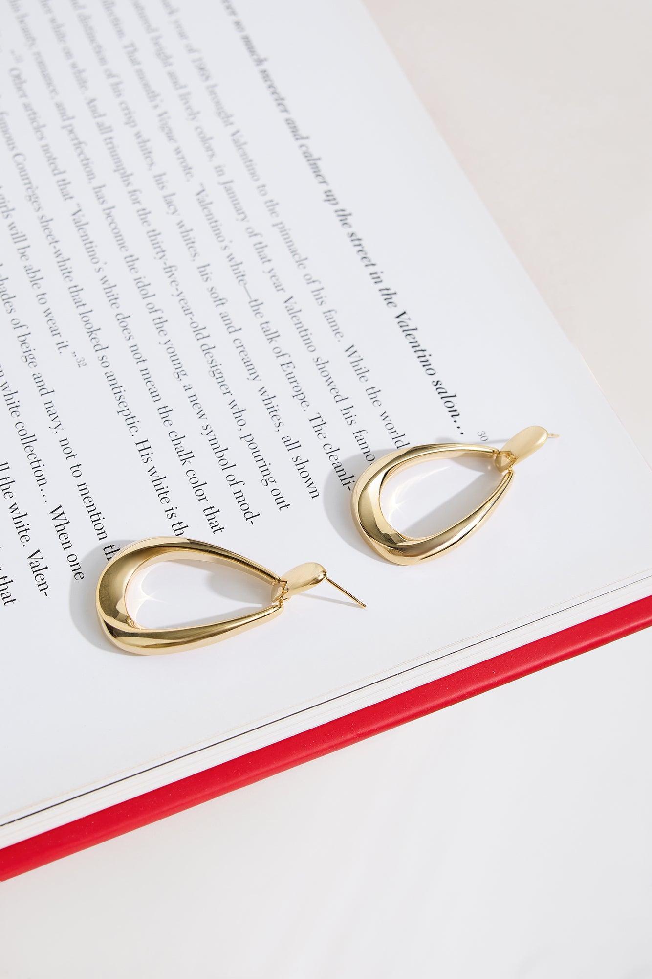 Dahlia Earrings Gold Product Image