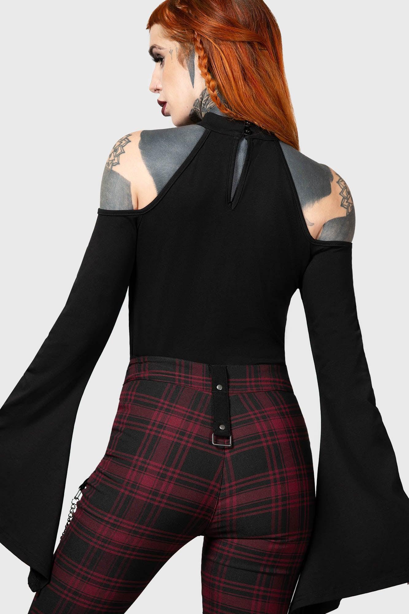 Sincantation Top Female Product Image