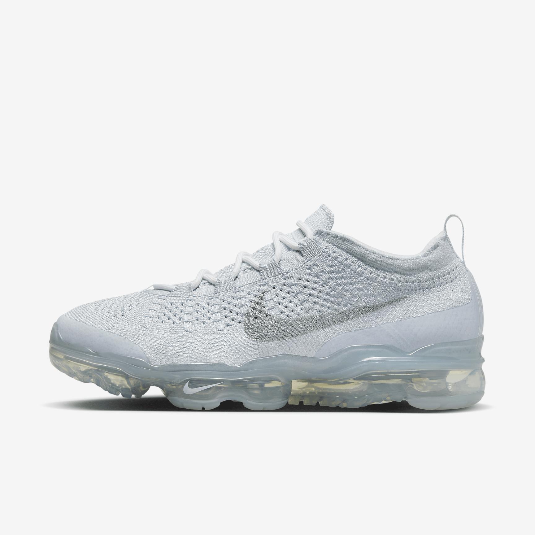 Nike Men's Air VaporMax 2023 Flyknit Shoes Product Image