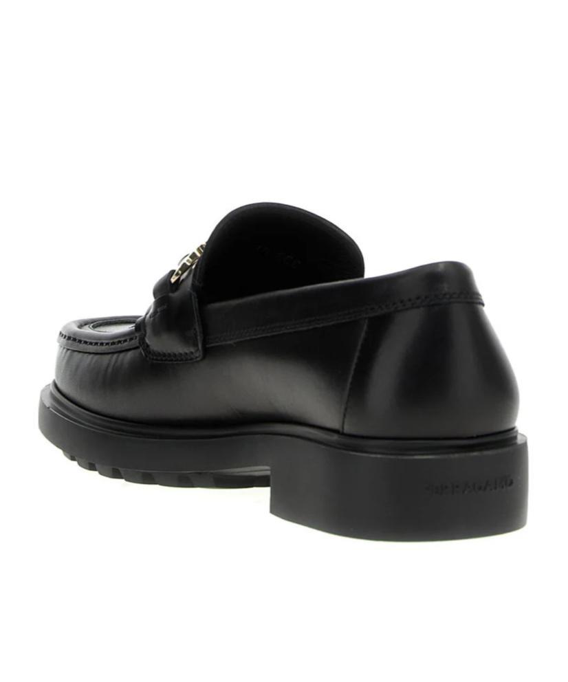 FERRAGAMO Loafer In Black Product Image