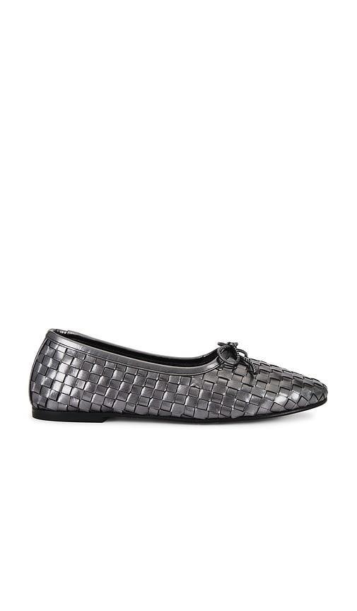 Roma Flat Freda Salvador Product Image