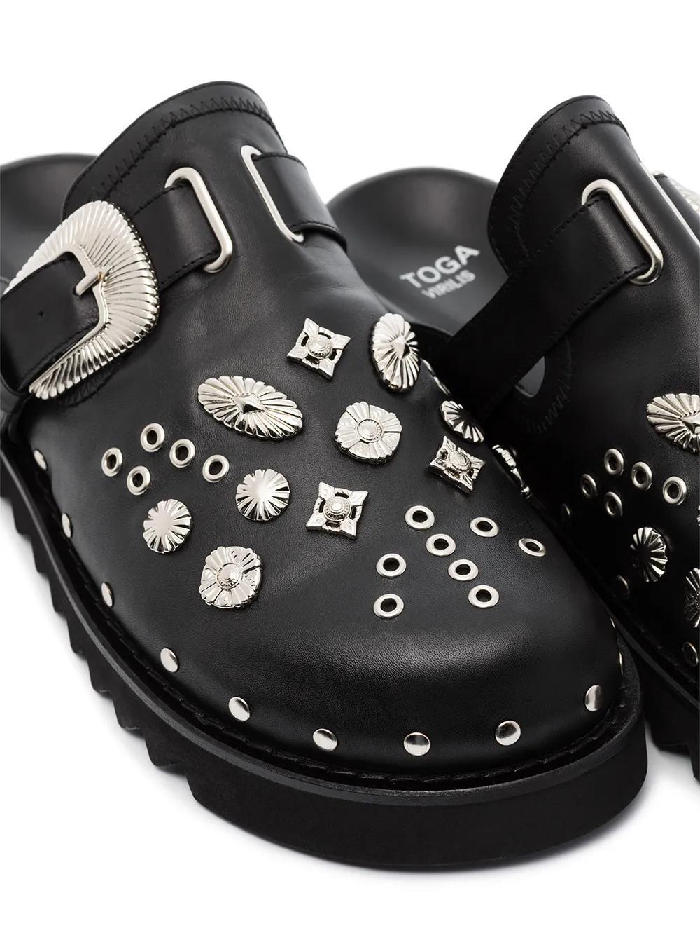 studded slippers Product Image