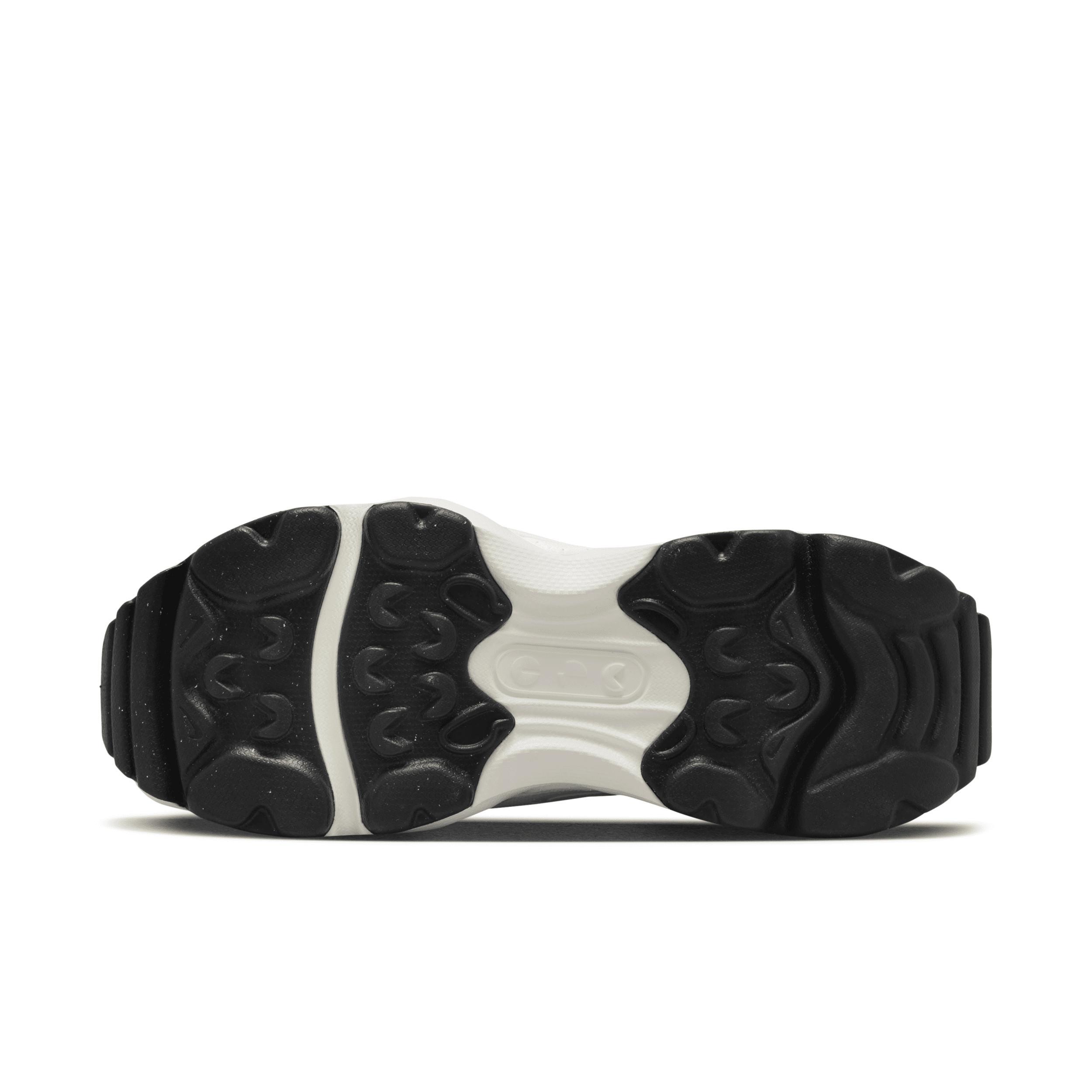 Nike Air Max Flyknit Venture Women's Shoes Product Image