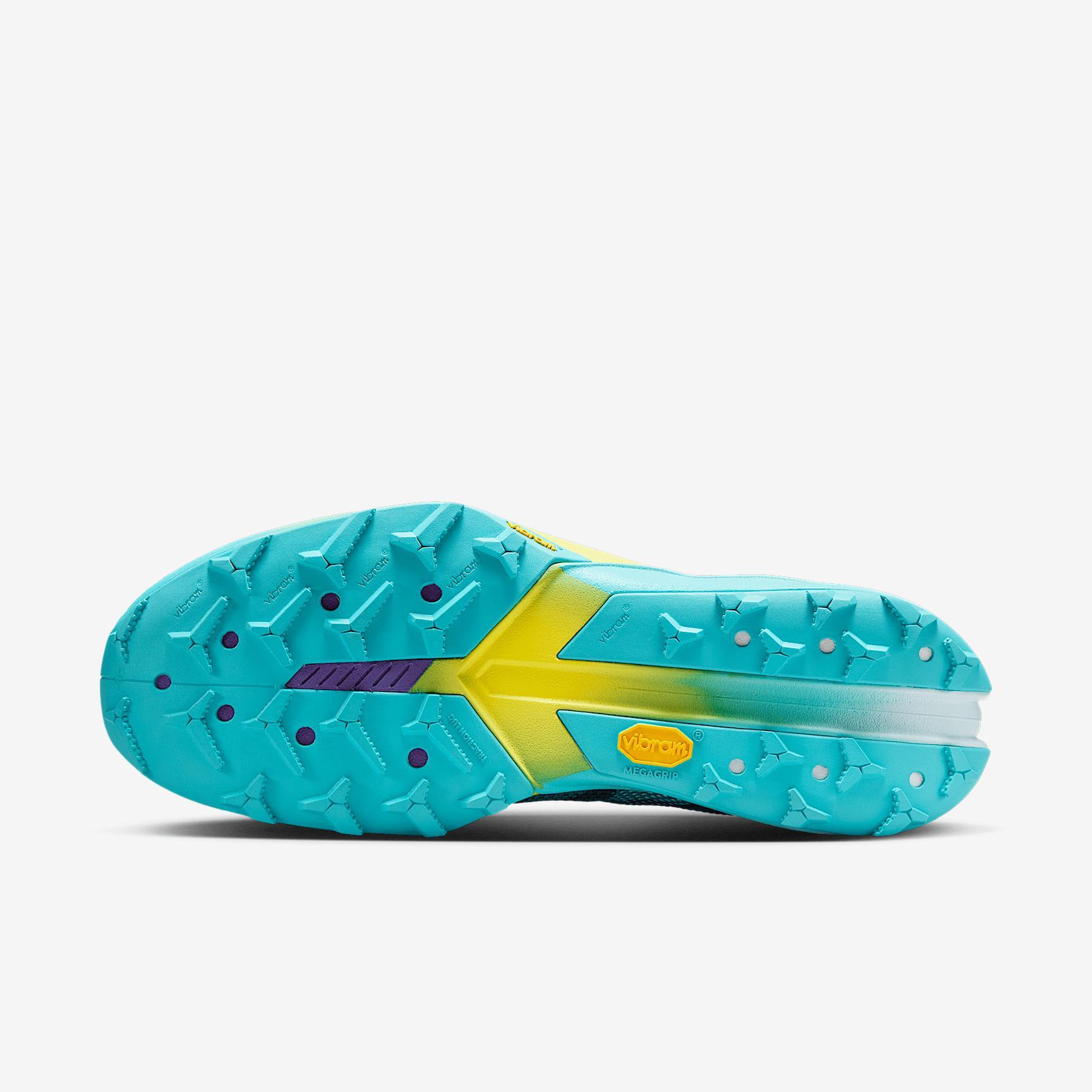 Nike Men's Kiger 10 Trail Running Shoes Product Image