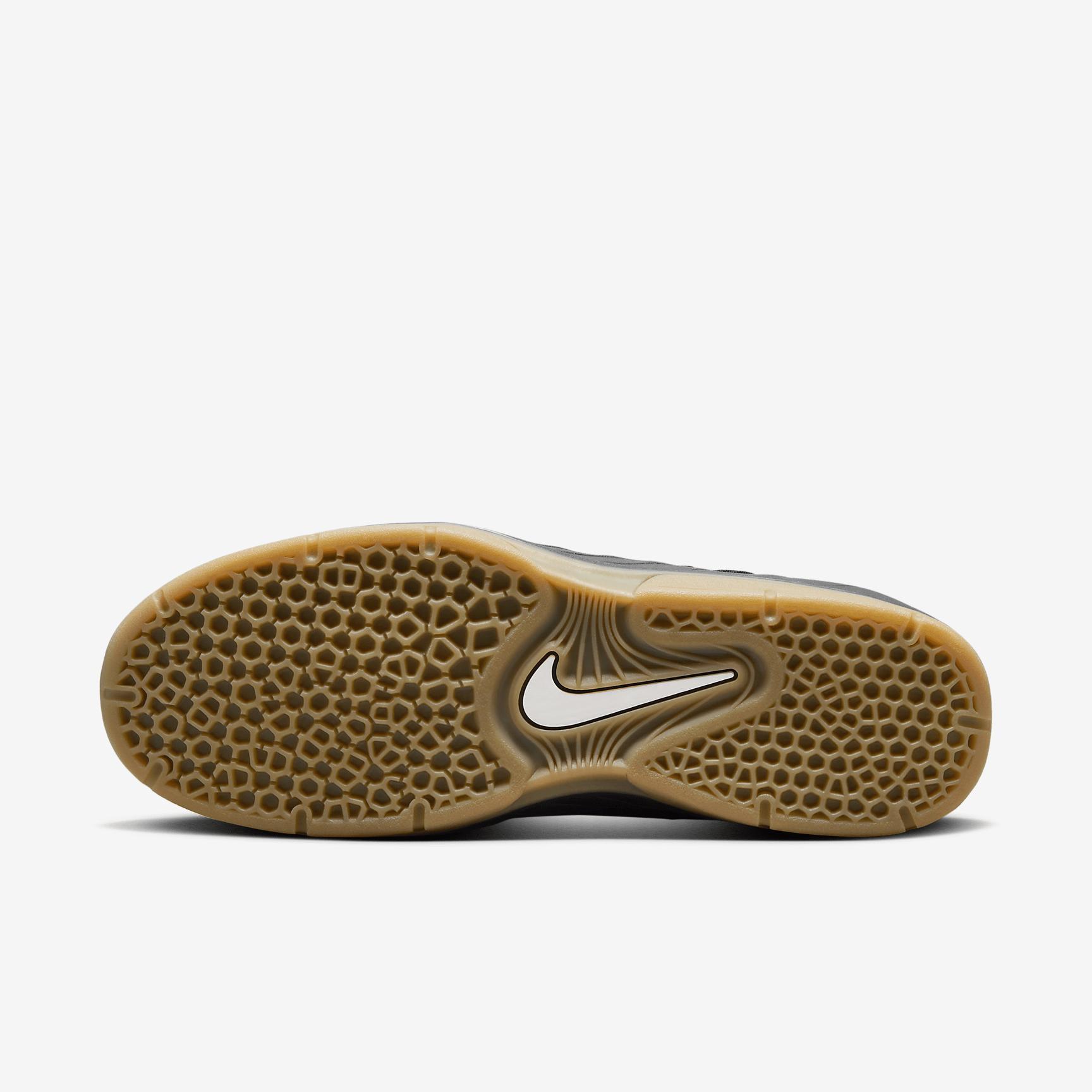 Nike SB Vertebrae Men's Shoes Product Image