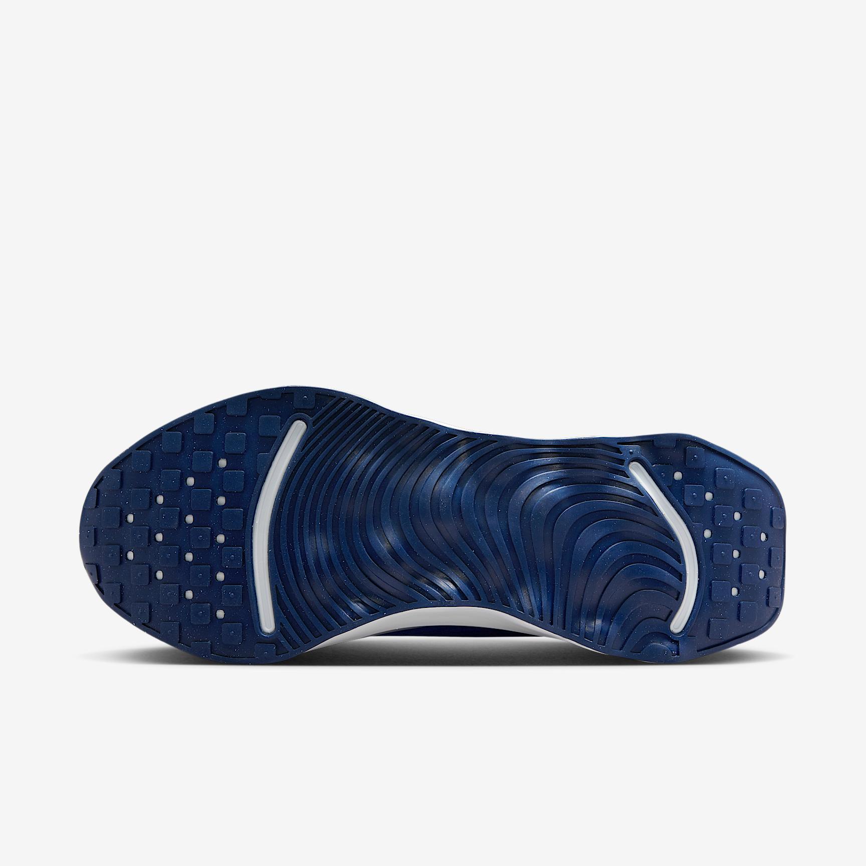 Nike Men's Motiva Walking Shoes Product Image