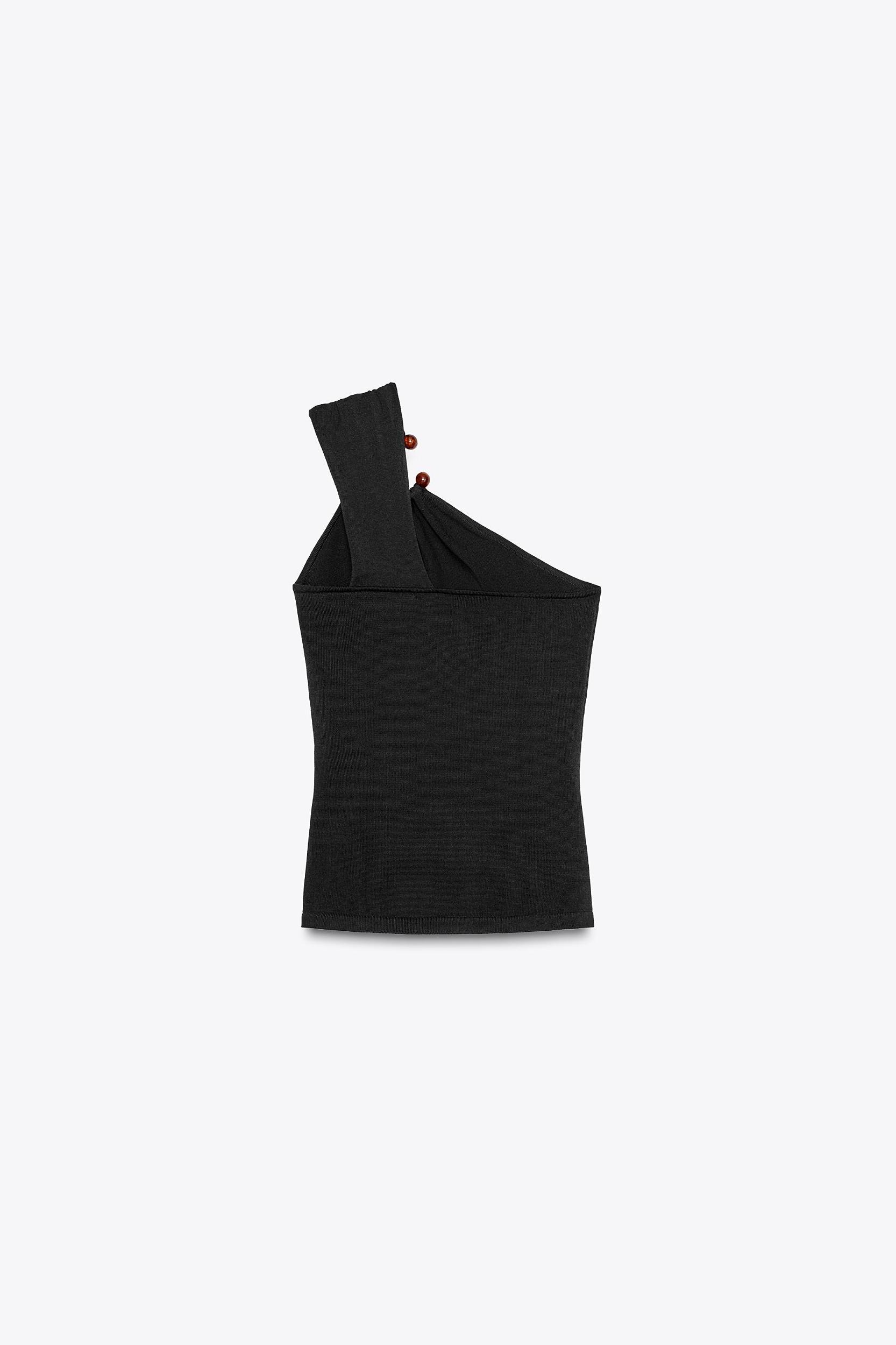 ASYMMETRIC APPLIQUÉ KNIT TOP Product Image