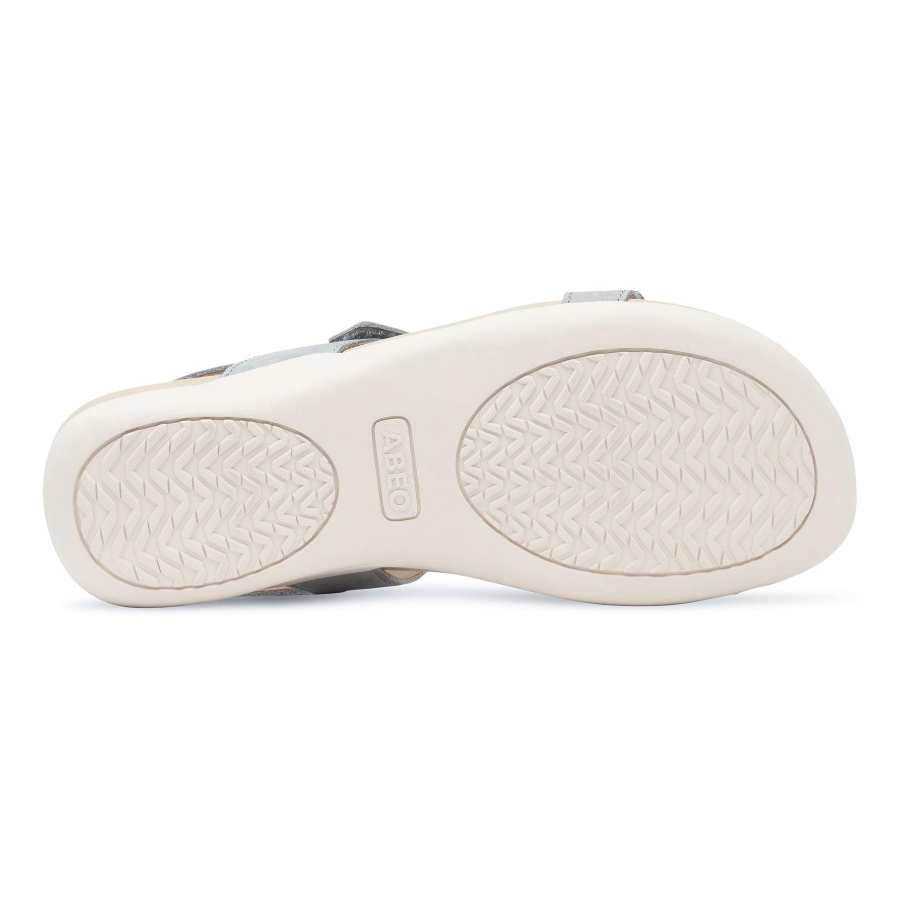 Oasis Sandal Metatarsal Female Product Image