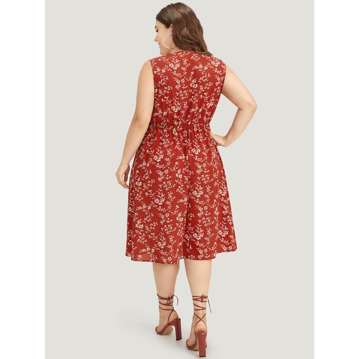 Plus Size Ditsy Floral Crossover Crew Neck Pocket Sleeveless Dress Red Women Elegant Printed Round Neck Sleeveless Curvy Midi Dress BloomChic 12/L Product Image