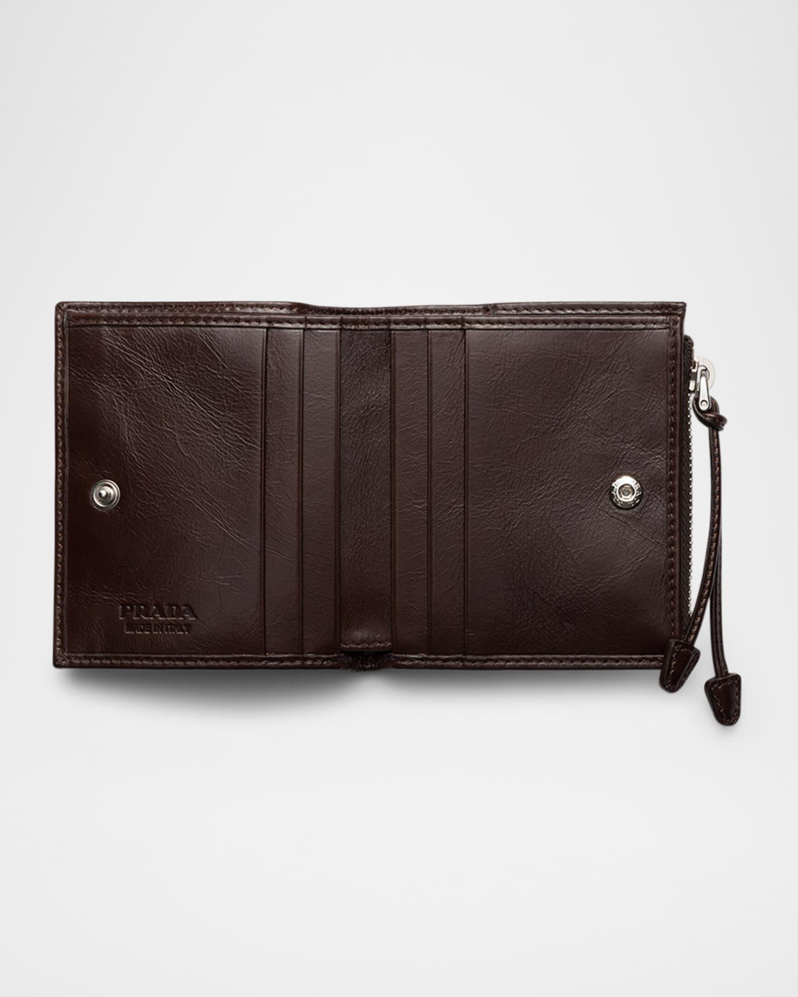 Men's Small Bifold Leather Wallet Product Image