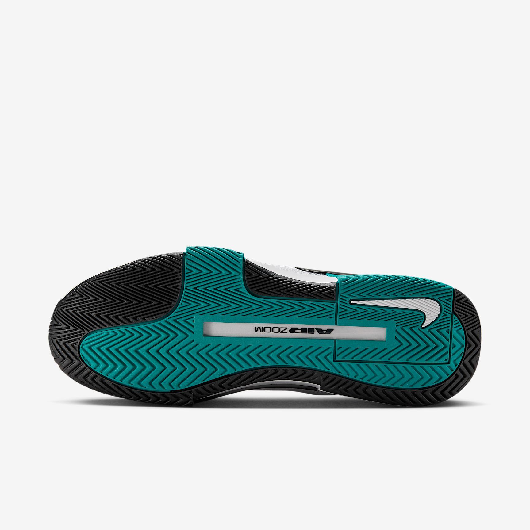 Nike Men's Zoom GP Challenge 1 Hard Court Tennis Shoes Product Image