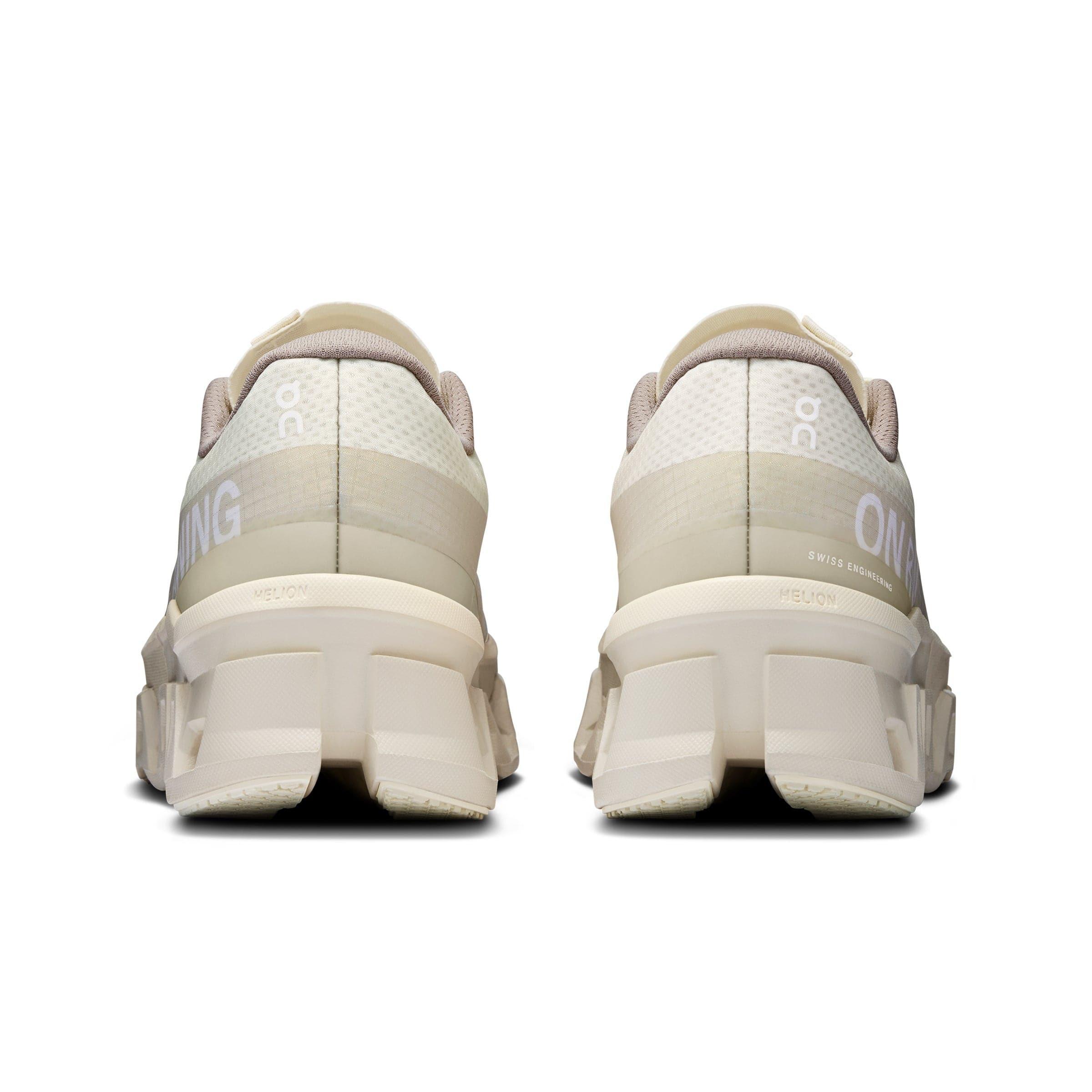 X INVINCIBLE WOMEN'S CLOUDMONSTER 2 Product Image