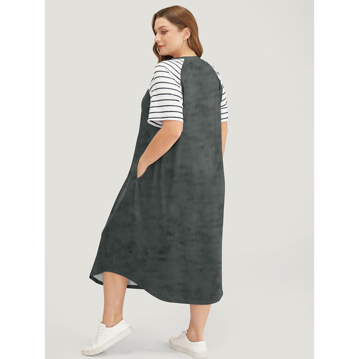 Plus Size Striped Raglan Sleeve Pocket Arc Hem Dress Gray Women Casual Arc Hem V-neck Short sleeve Curvy Midi Dress BloomChic 12/L Product Image