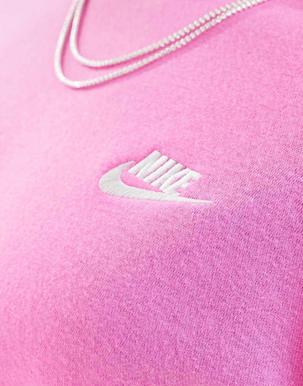Nike Club unisex crew sweatshirt Product Image