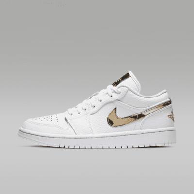 Jordan Womens Air 1 Low SE Casual Shoes Product Image