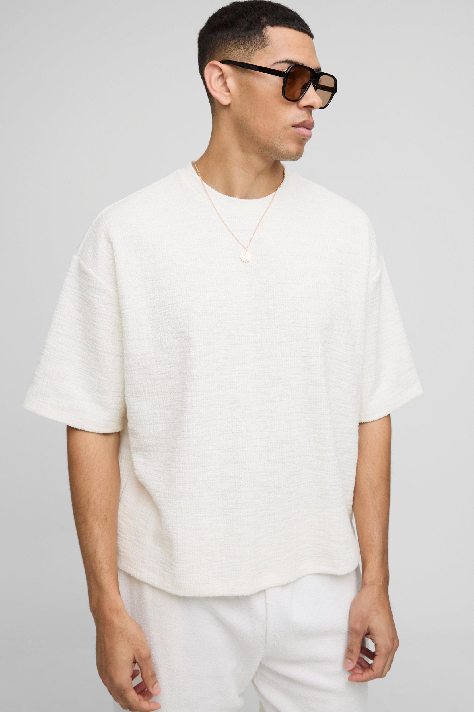 Oversized Boxy Heavyweight Textured T-Shirt | boohooMAN USA Product Image