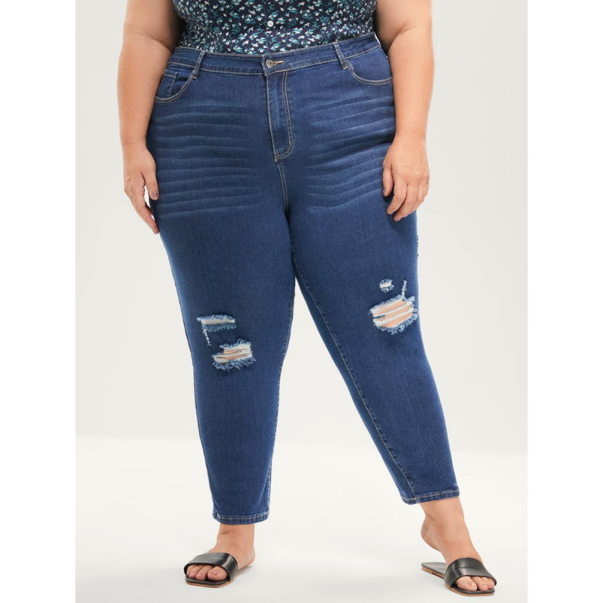 Plus Size Skinny Moderately Stretchy Mid Rise Medium Wash Pocket Jeans Women Blue Casual Plain Pocket Medium stretch Pocket Jeans BloomChic 26/4X Product Image