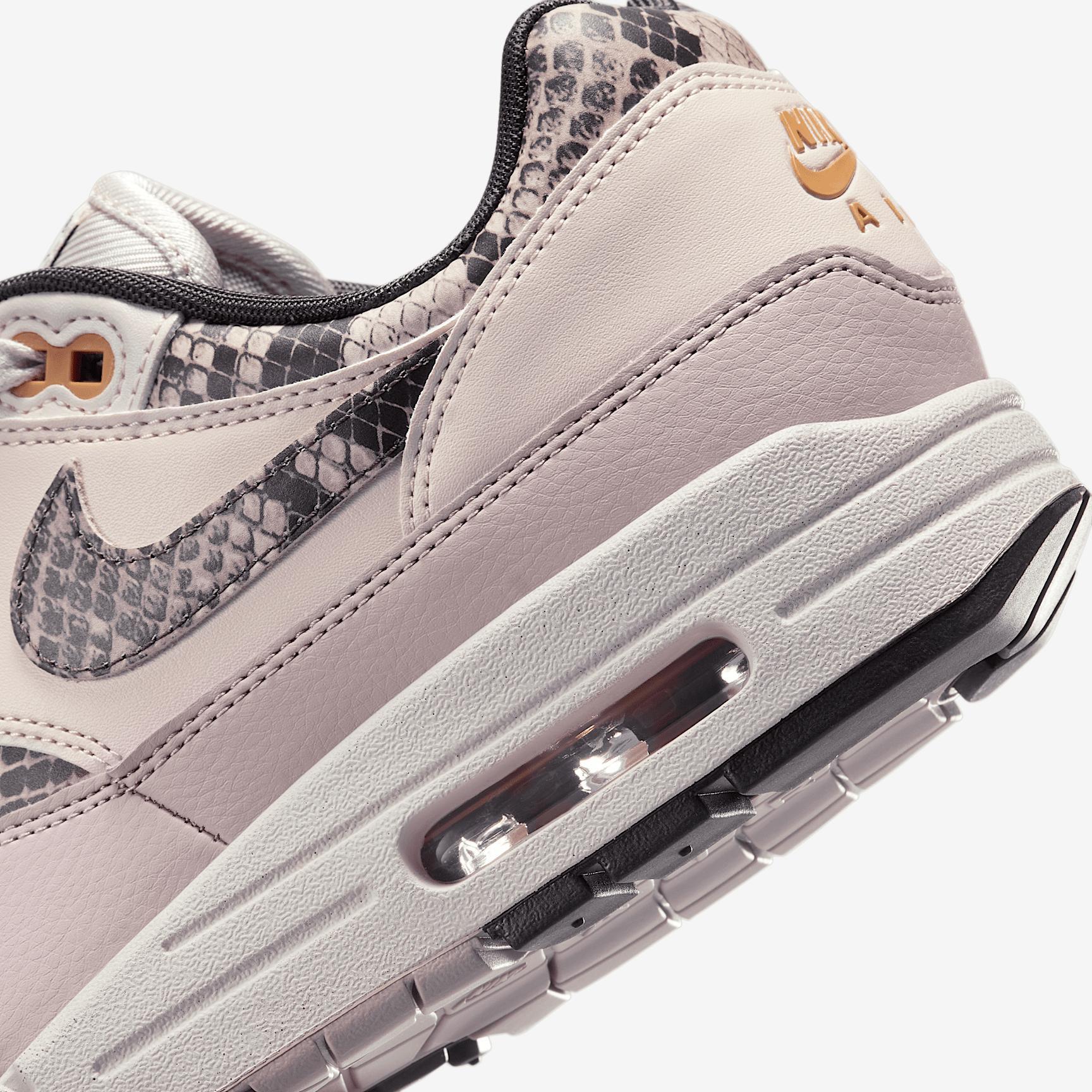 Nike Air Max 1 '87 Women's Shoes Product Image