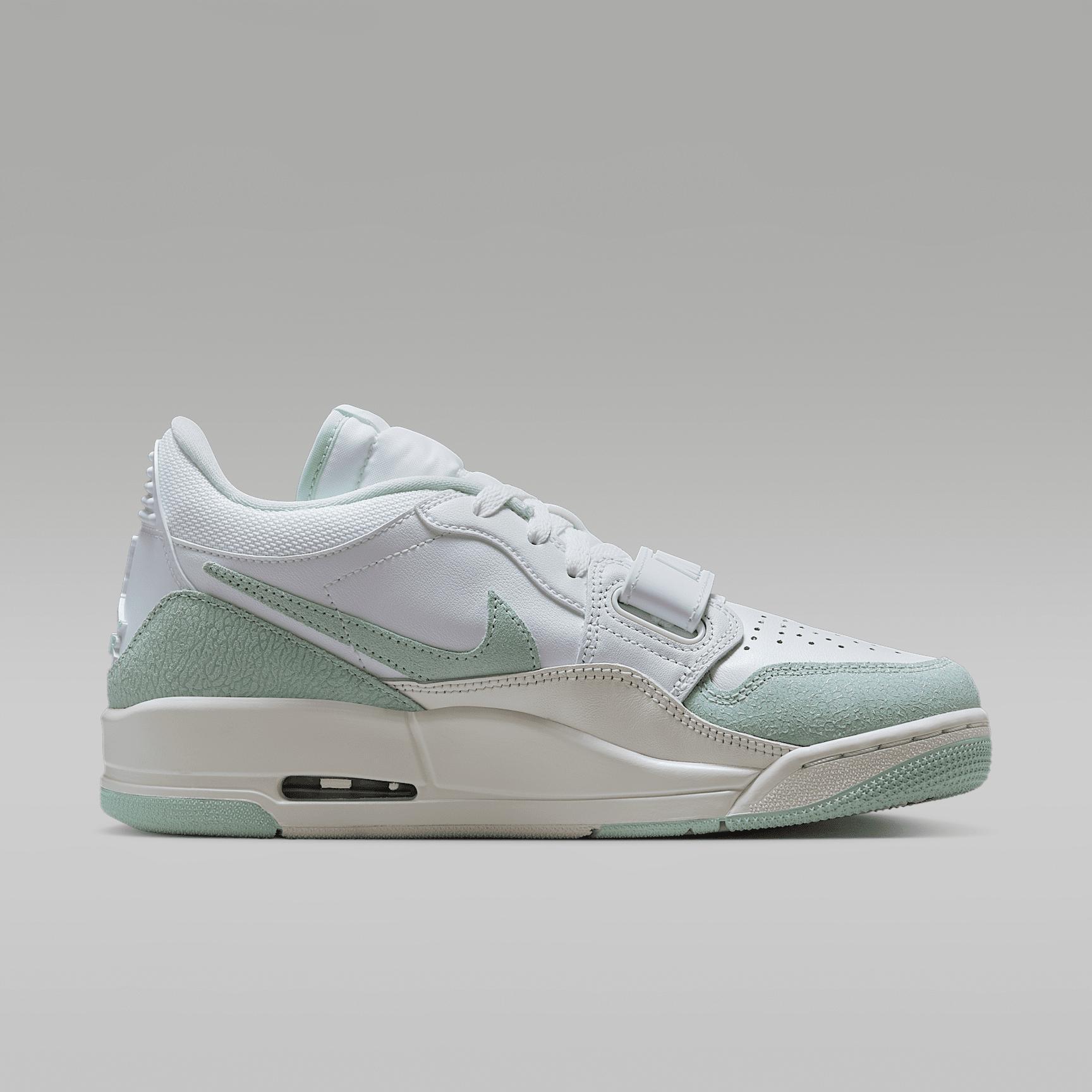 Air Jordan Legacy 312 Low Women's Shoes Product Image