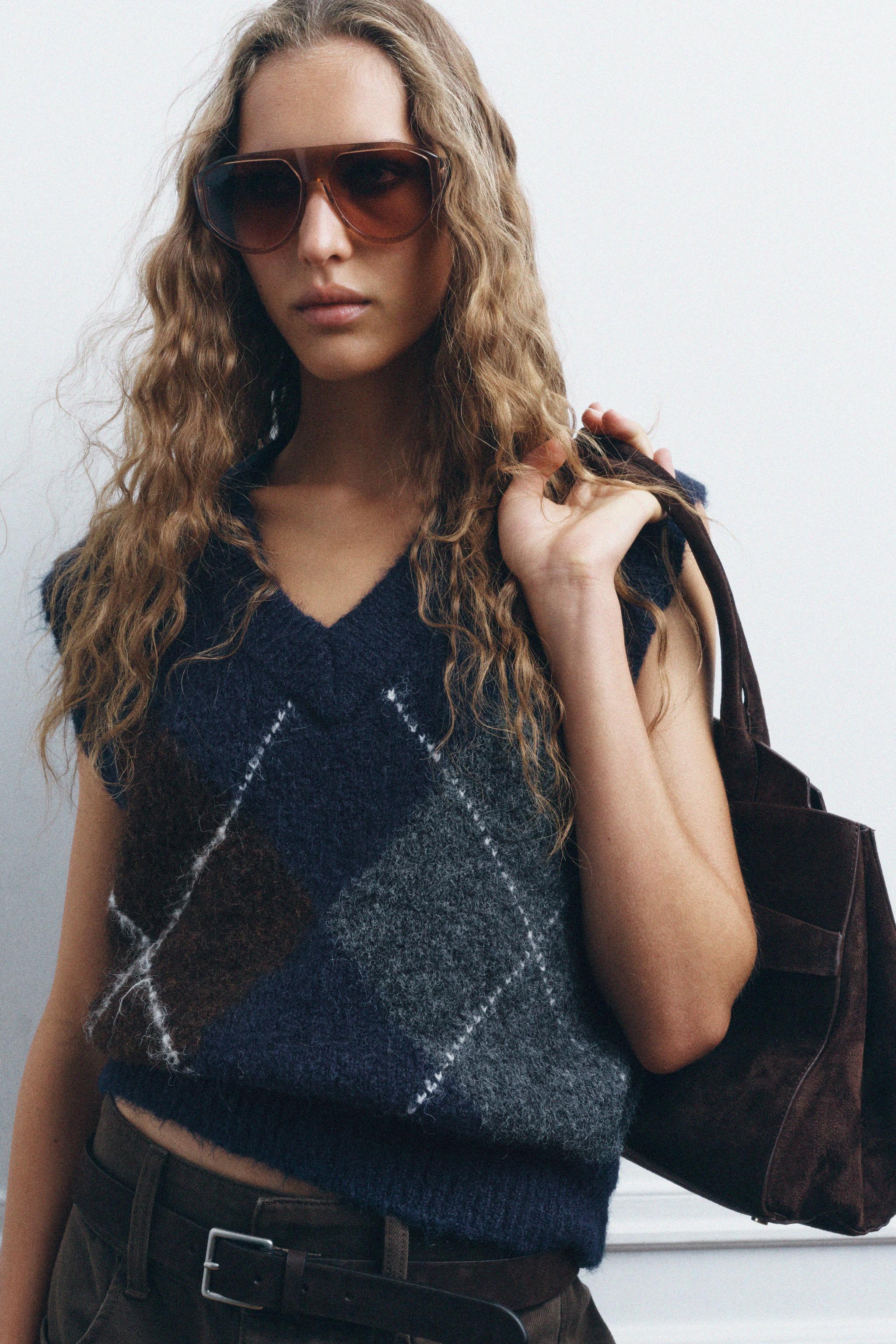 KNIT ARGYLE VEST Product Image